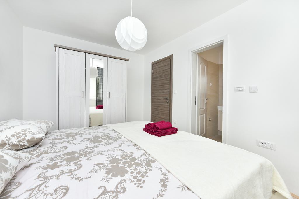 Apartman Kresan Sukošan エクステリア 写真